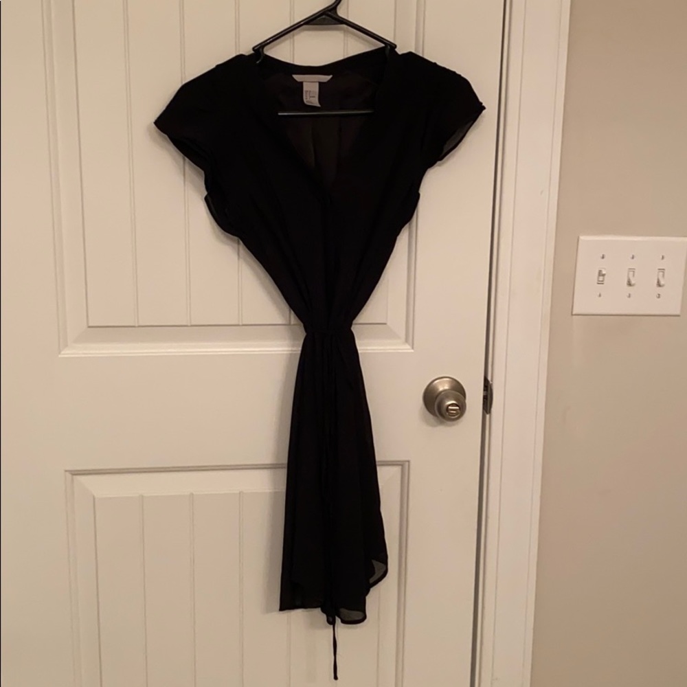Black H&M pleated dress